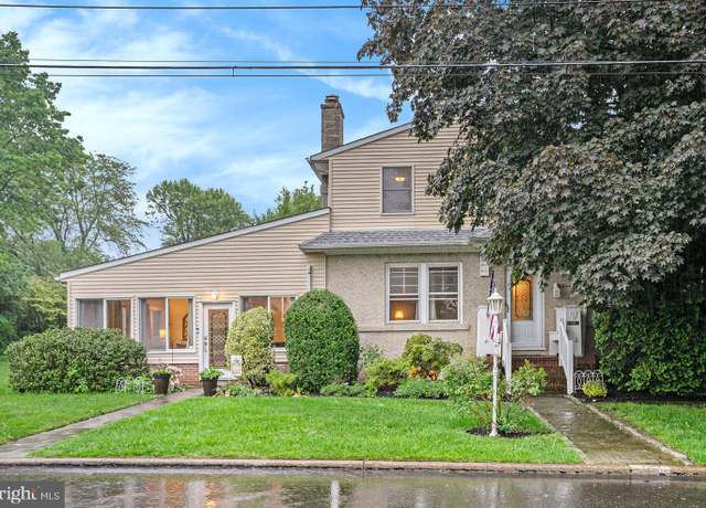 Property at 759 Avenue F, Langhorne, PA 19047, 5 beds, 4 baths