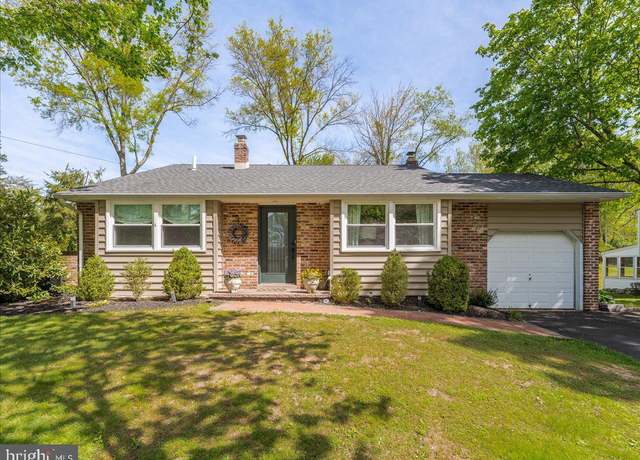 Property at 2737 Lantern Ln, Audubon, PA 19403, 3 beds, 2 baths