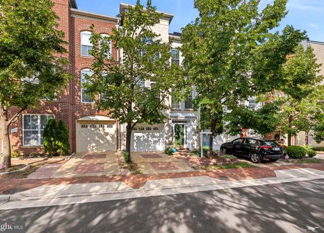 Property at 5263 Bessley Pl, Alexandria, VA 22304, 3 beds, 3.5 baths