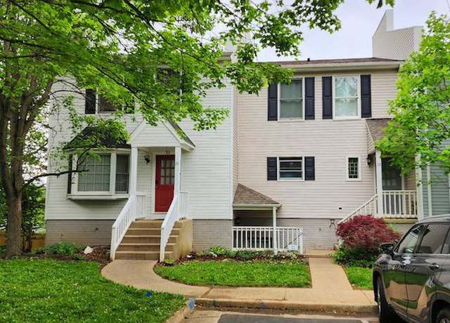 Property at 23 Stonewall Ct, Middleburg, VA 20117, 2 beds, 2 baths