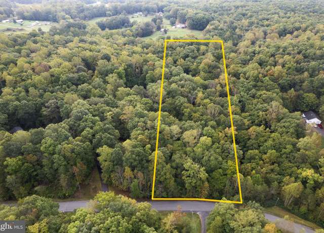 Property at 87 Timberidge Dr, Fredericksburg, VA 22406