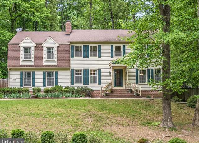 Property at 1004 England Dr, Stafford, VA 22554, 5 beds, 2.5 baths