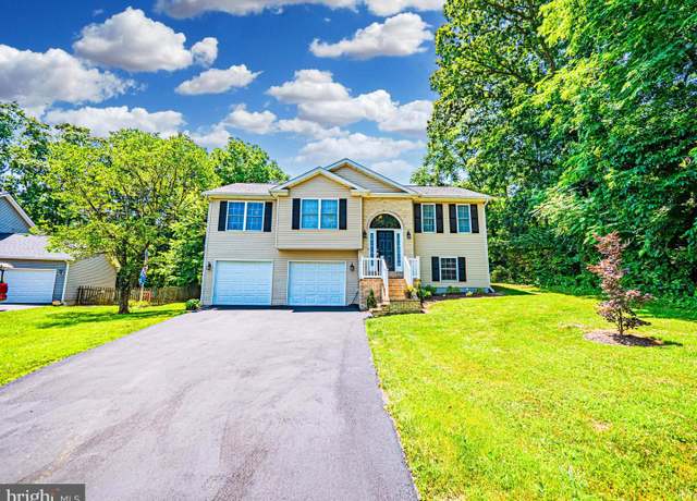 Property at 234 Tara Dr, Martinsburg, WV 25403, 4 beds, 3 baths