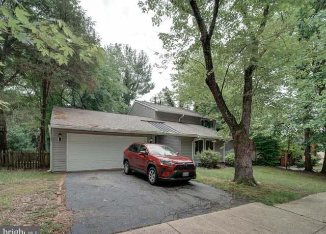 Property at 8610 Monmouth Dr, Upper Marlboro, MD 20772, 4 beds, 2.5 baths