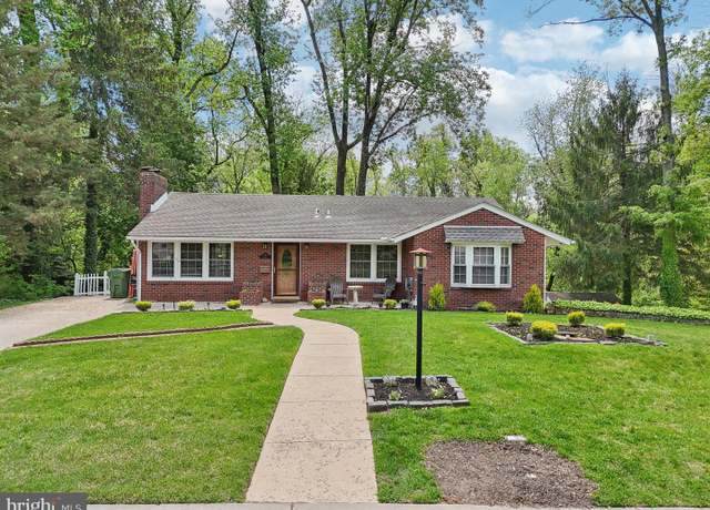 Property at 851 Park Dr, Cherry Hill, NJ 08002, 3 beds, 2 baths
