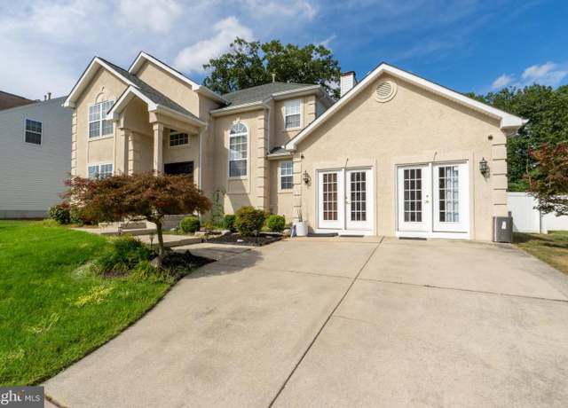 Property at 188 Orlando Dr, Sicklerville, NJ 08081, 5 beds, 3.5 baths