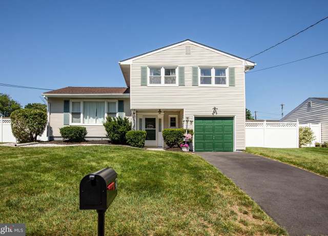 Property at 29 Wesleyan Dr, Hamilton, NJ 08690, 3 beds, 2 baths