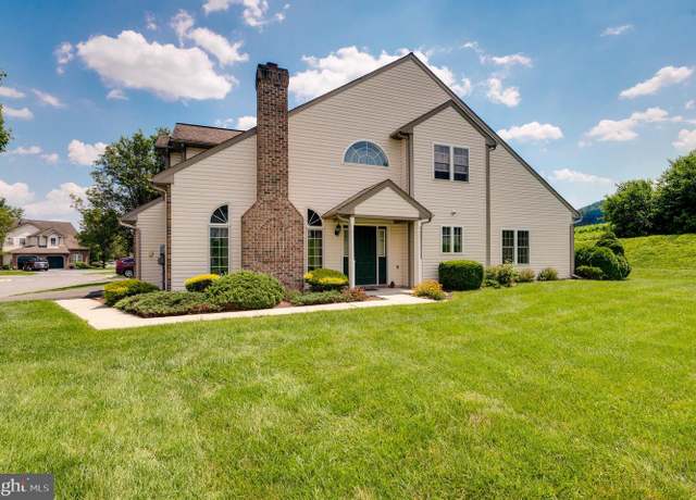 Property at 508 Gamma Dr, Wernersville, PA 19565, 3 beds, 2 baths