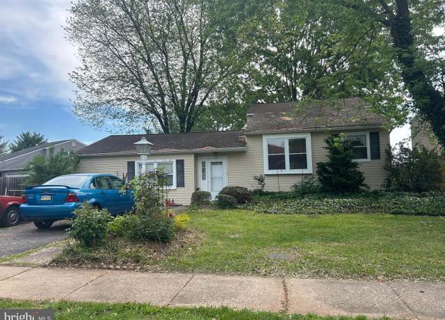 Property at 345 Wisteria Ave, Reading, PA 19606, 3 beds, 2 baths