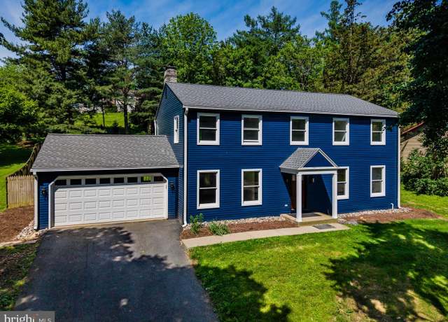 Property at 515 Lamp Post Ln, Camp Hill, PA 17011, 4 beds, 2.5 baths