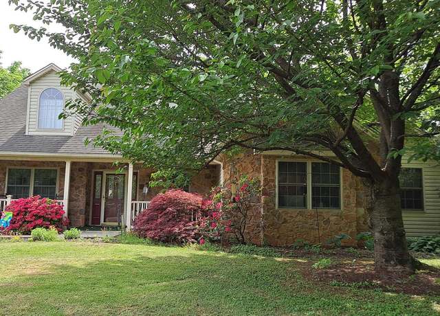 Property at 711 Tristan Trl, Chambersburg, PA 17202, 4 beds, 2 baths
