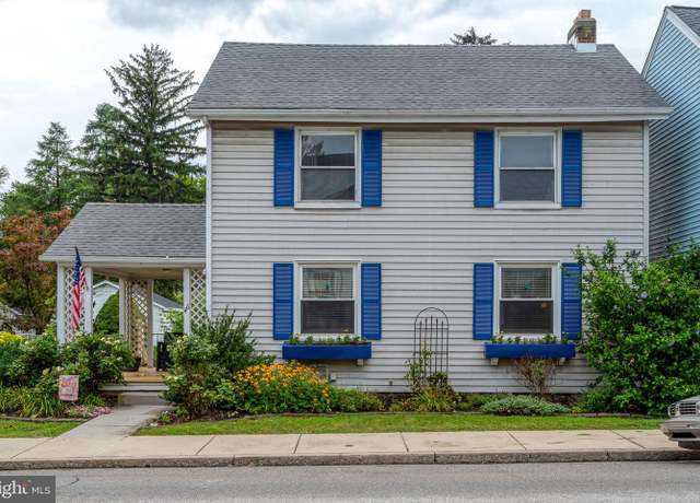 Property at 46 S Main St, Mount Wolf, PA 17347, 3 beds, 1 bath
