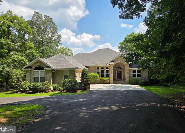 Property at 12587 Lake Coventry Dr, Bealeton, VA 22712, 5 beds, 4.5 baths