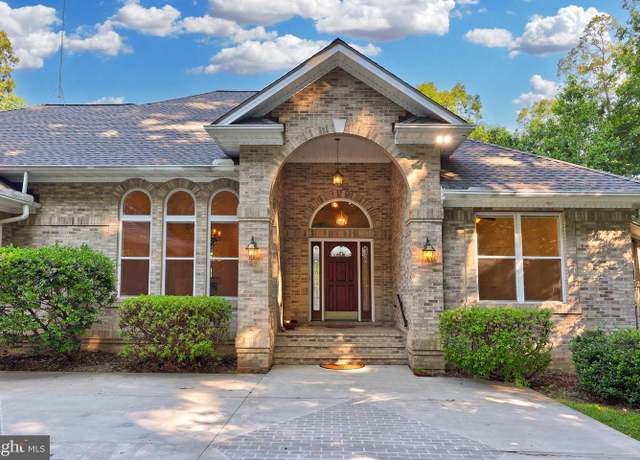 Property at 12587 Lake Coventry Dr, Bealeton, VA 22712, 5 beds, 4.5 baths