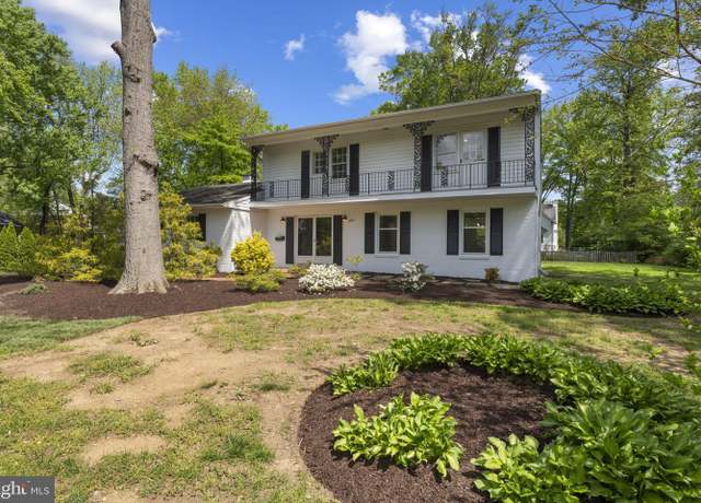 Property at 9301 Reef Ct, Alexandria, VA 22309, 4 beds, 3 baths