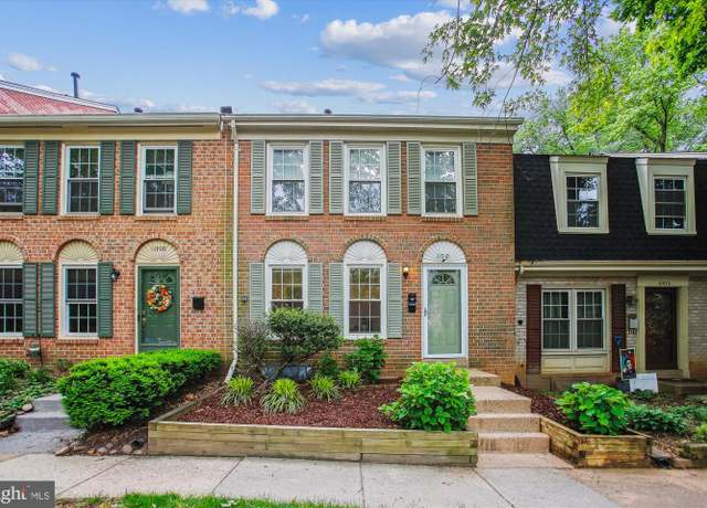 Property at 11910 Saint Johnsbury Ct, Reston, VA 20191, 3 beds, 3 baths