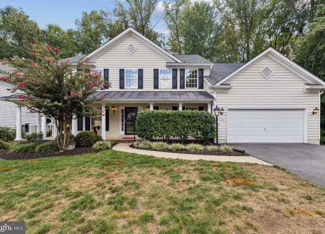 Property at 13313 Caswell Ct, Clifton, VA 20124, 4 beds, 4.5 baths