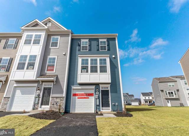 Property at 232 Husky Trl, Martinsburg, WV 25403, 3 beds, 3.5 baths