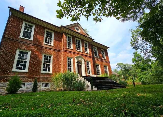 Property at 296 Piedmont Ln, Charles Town, WV 25414, 4 beds, 3 baths