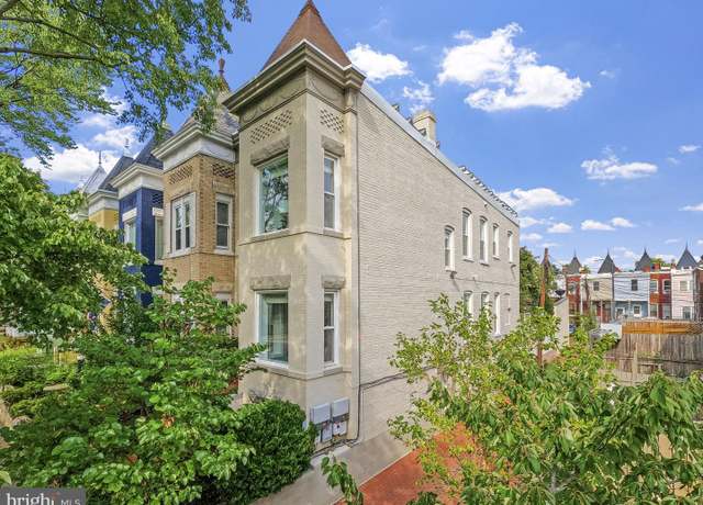 Property at 1019 10th St NE, Washington, DC 20002, 4 beds, 3.5 baths