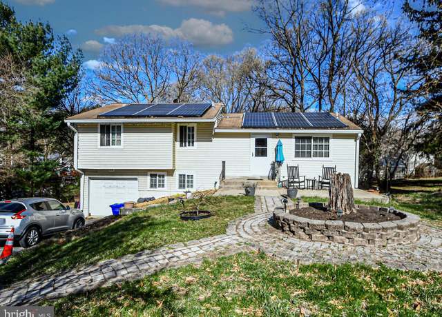 Property at 19120 Plummer Dr, Germantown, MD 20876, 5 beds, 3 baths