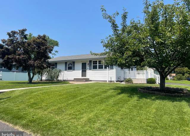 Property at 167 Morningside Dr, Pennsville, NJ 08070, 3 beds, 2 baths