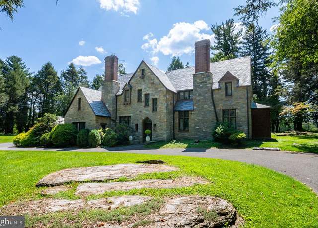 Property at 1804 Bernville Rd, Reading, PA 19601, 4 beds, 3.5 baths