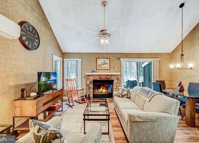 Property at 42 Alpine, Lake Harmony, PA 18624, 2 beds, 1.5 baths