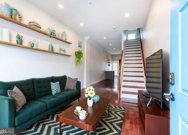 Property at 2211 Almond St, Philadelphia, PA 19125, 3 beds, 2.5 baths