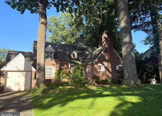 Property at 3609 N Abingdon St, Arlington, VA 22207, 3 beds, 3 baths