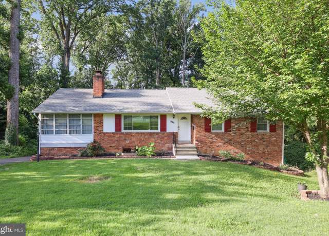 Property at 7044 Cindy Ln, Annandale, VA 22003, 5 beds, 3 baths