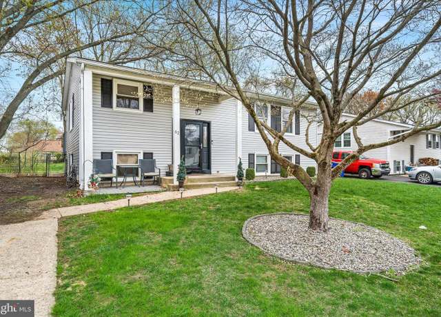 Property at 62 Queens Way, Newark, DE 19713, 4 beds, 1.5 baths