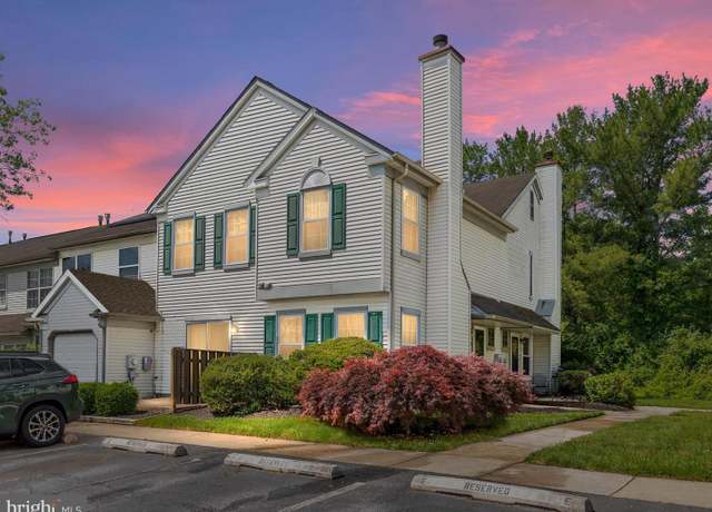 Property at 411 Stonebridge Blvd, New Castle, DE 19720, 2 beds, 2.5 baths