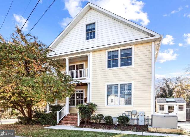 Property at 7 Rosemary St, Annapolis, MD 21401, 4 beds, 3.5 baths