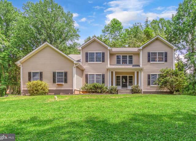 Property at 12031 Falls Rd, Cockeysville, MD 21030, 5 beds, 2.5 baths