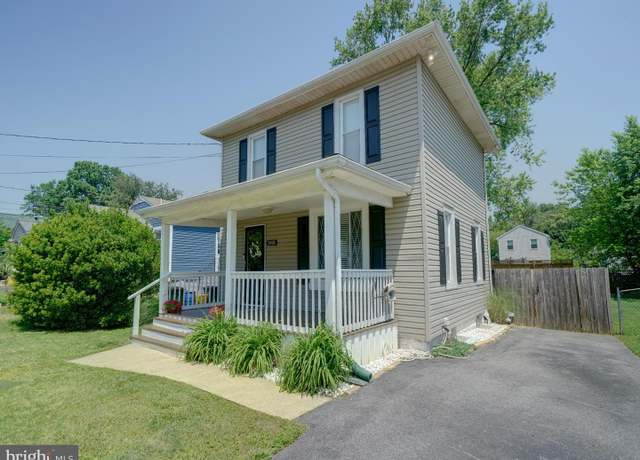 Property at 2906 Pennsylvania Ave, Halethorpe, MD 21227, 3 beds, 2.5 baths