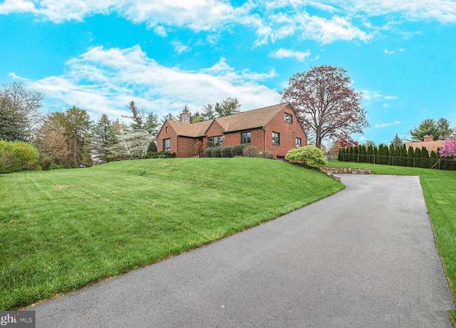 Property at 8 Pine Hill Dr, Westminster, MD 21157, 5 beds, 3.5 baths