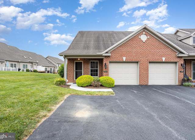 Property at 5060 Cambridge Blvd, Mechanicsburg, PA 17050, 3 beds, 2.5 baths