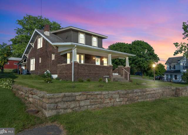 Property at 318 Clearfield St, Wallaceton, PA 16876, 2 beds, 1 bath