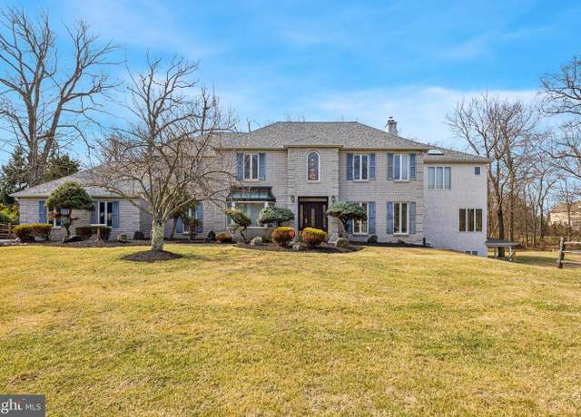 Property at 640 Chatham Ln, Blue Bell, PA 19422, 5 beds, 5 baths