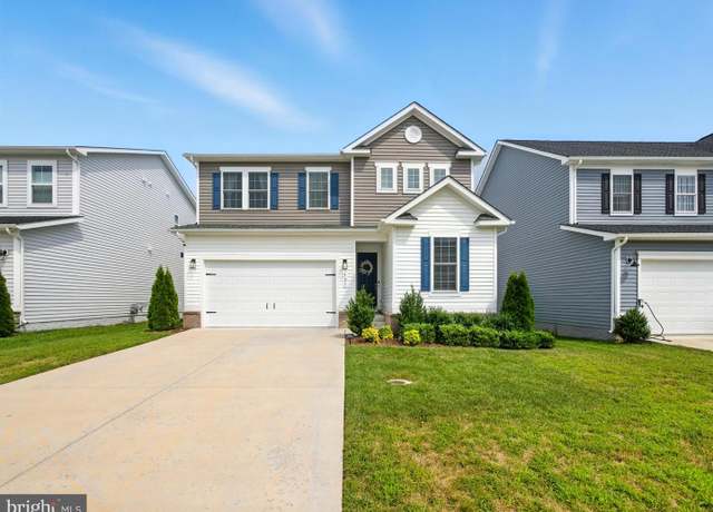 Property at 121 Raven Oaks, Winchester, VA 22602, 4 beds, 2.5 baths