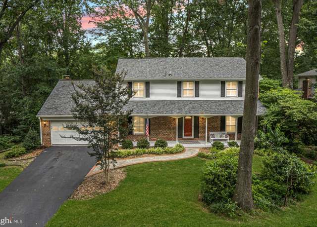 Property at 10808 Midsummer Dr, Reston, VA 20191, 5 beds, 3.5 baths