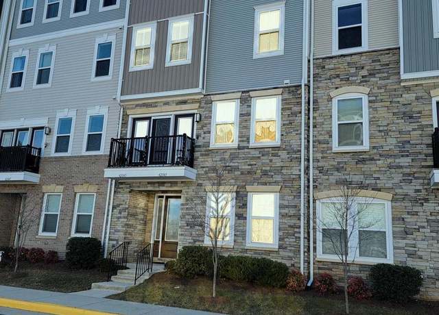 Property at 42043 Berkley Hill Ter, Aldie, VA 20105, 3 beds, 2.5 baths