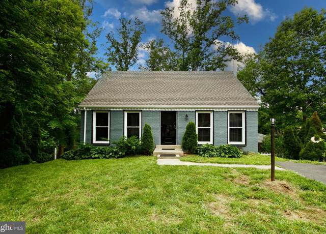 Property at 13732 Moccasin Ct, Woodbridge, VA 22193, 3 beds, 3 baths