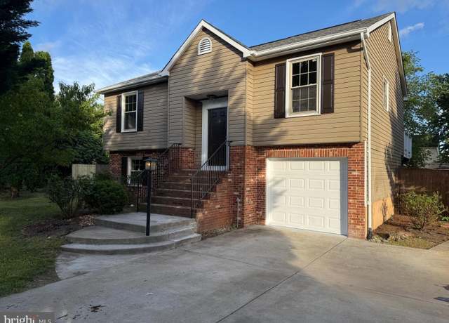 Property at 5314 Greentree Dr, Fredericksburg, VA 22407, 4 beds, 2 baths