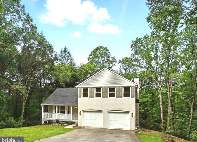 Property at 349 Potomac Run Rd, Fredericksburg, VA 22405, 6 beds, 3.5 baths