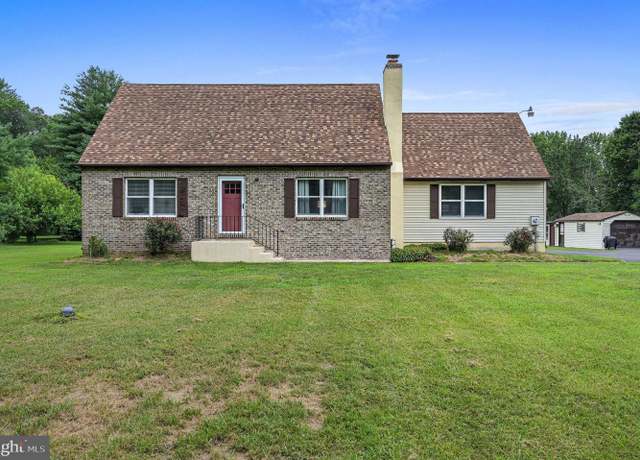 Property at 1652 Harvey Straughn Rd, Townsend, DE 19734, 4 beds, 2 baths