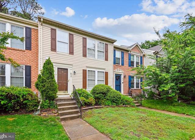 Property at 977 Chestnut Manor Ct, Curtis Bay, MD 21226, 2 beds, 2.5 baths