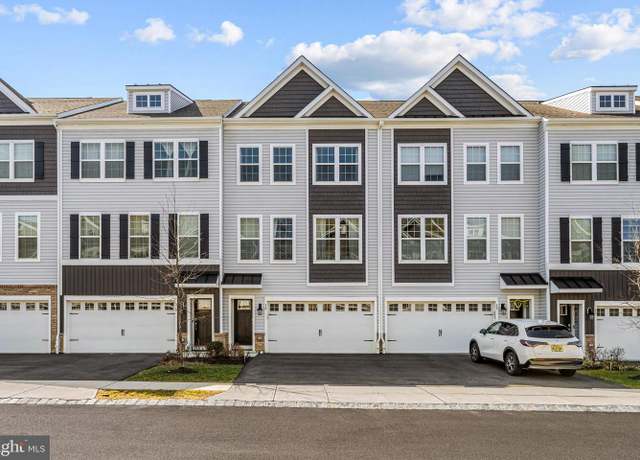 Property at 58 Autumn Park Dr, Medford, NJ 08055, 3 beds, 3.5 baths