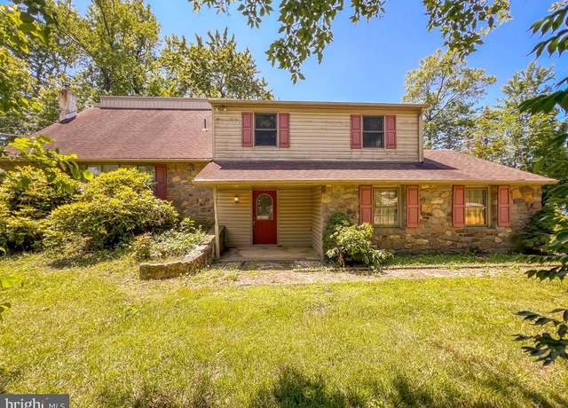 Property at 572 Lincoln Ave, Langhorne, PA 19047, 4 beds, 2.5 baths